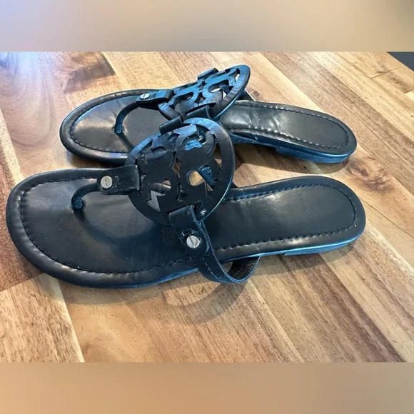 Tory Burch Miller Leather Sandals | Size 9 - Picture 4 of 8